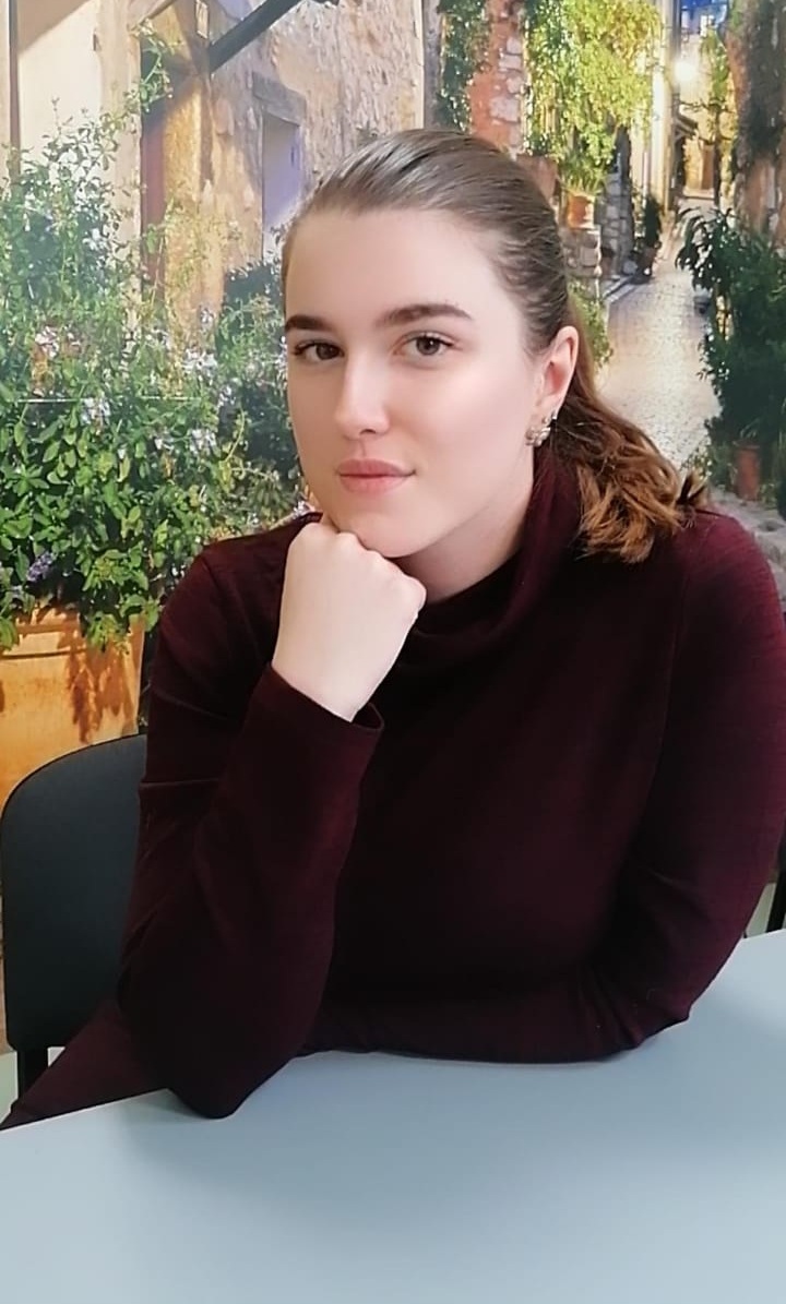 Макарова Екатерина - преподаватель английского языка
